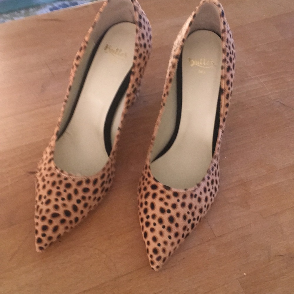 Butter fur pumps